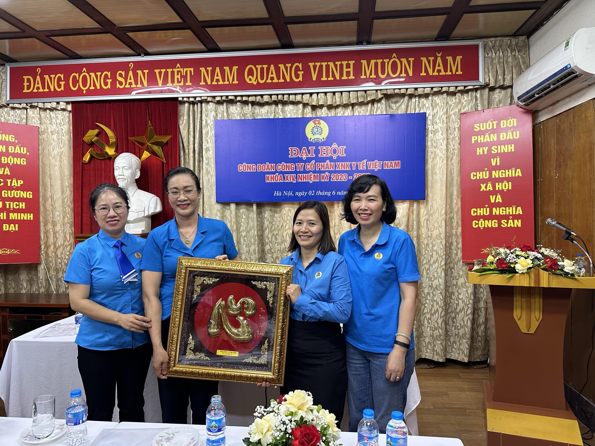Đại hội Công đoàn Công ty CP XNK Y tế Việt nam